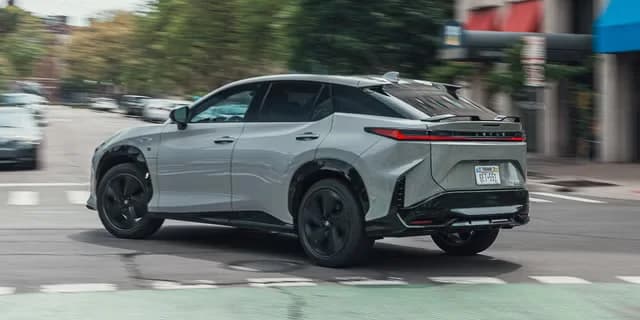 2026 Lexus RZ почти как повтор