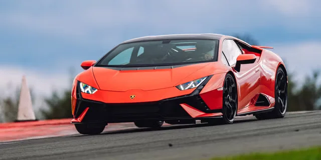 V-10 Двигатели: Легендарные Автомобили, Которые Мы Никогда Не Забудем