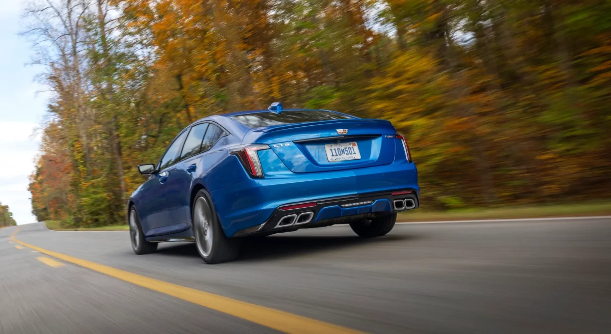 Cadillac CT5-V: Новый атмосферный V8 и механическая коробка передач