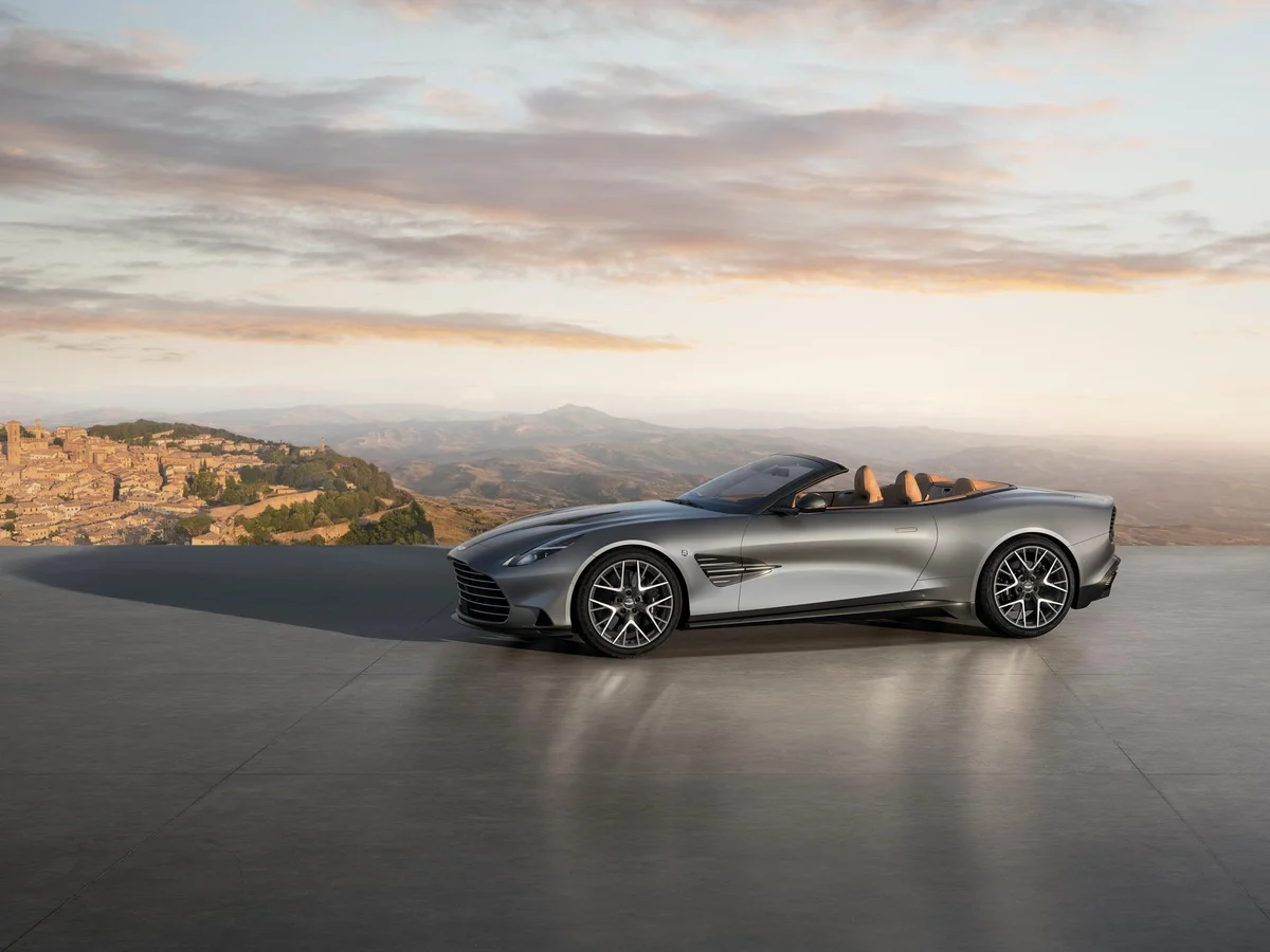 Aston Martin отмечает 25 лет модели Vanquish с ограниченной серией в 50 экземпляров