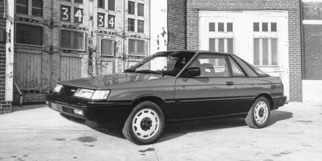 Обзор Nissan Sentra SE 1987 года: стиль и практичность