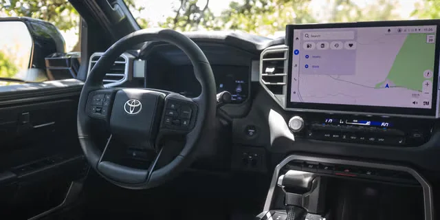 Интерьер нового Toyota Sequoia Trailhunter 2027 года