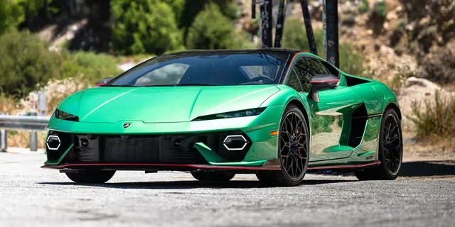 Обзор Lamborghini Temerario 2026 года: цена и характеристики