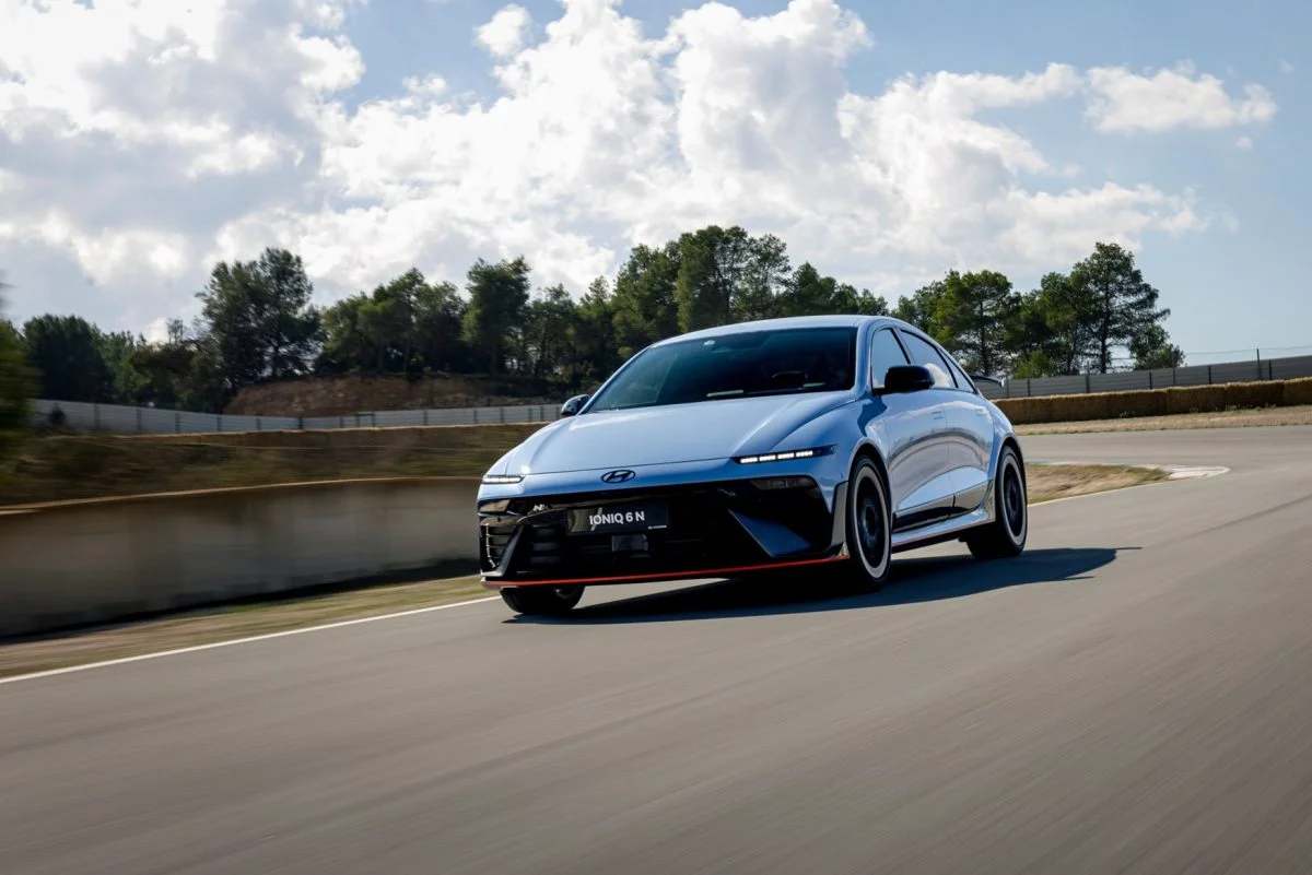 Hyundai IONIQ 6 N: электрическая спортивная седан, готовая к соревнованиям