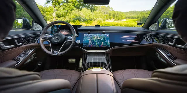 Интерьер 2027 Mercedes-Maybach S580: роскошь и комфорт