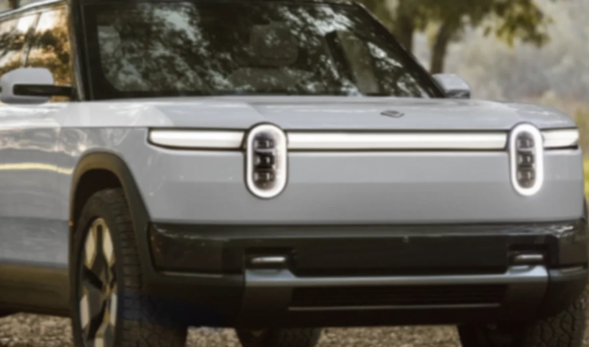 Rivian укрепляет позиции с помощью R2 и новых программных решений