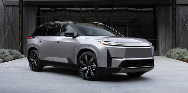 Toyota отложила производство электрического внедорожника Highlander на несколько недель