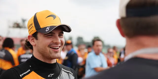Пато О'Уорд обходит Кристиана Лундгарда на Mid-Ohio, обеспечивая Arrow McLaren первую 1-2 в IndyCar