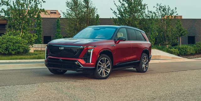 Cadillac отзывает электромобили Vistiq из-за проблемы с третьим рядом сидений