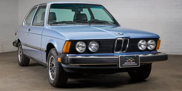 Необычный 1977 BMW 320i с пробегом всего 9000 миль за 49 лет