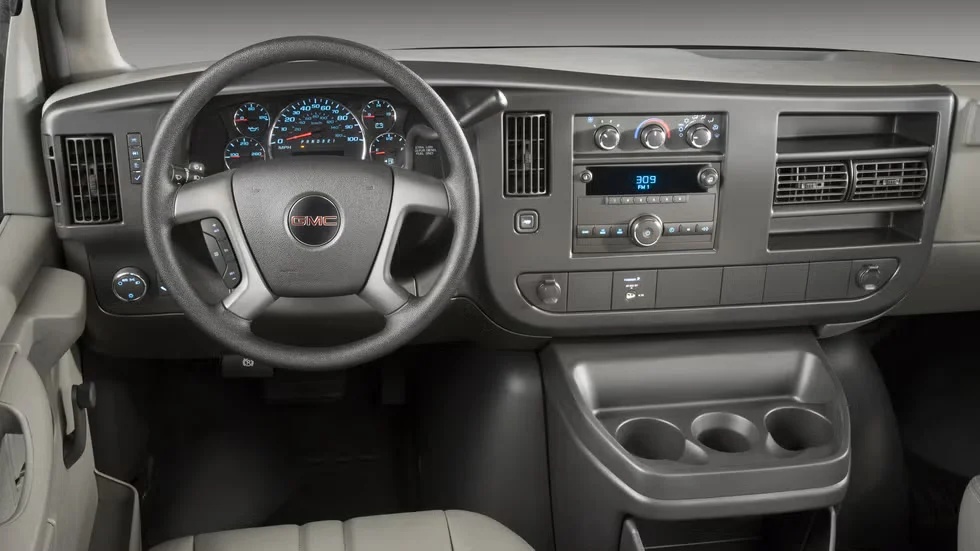 2027 год: Chevrolet Express и GMC Savana наконец-то получат сенсорный экран