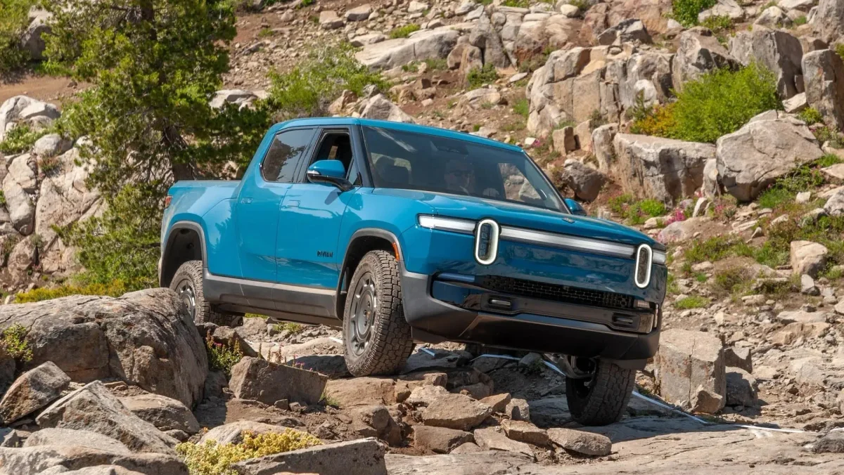 Сломались на обочине горы? Генеральный директор Rivian говорит, что они приедут к вам